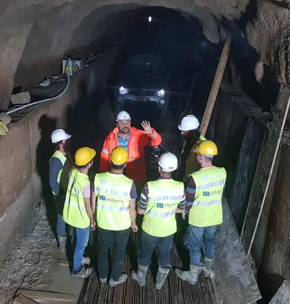Bomonti A.Ş. Şifrin Barajı tünellerinde ekip